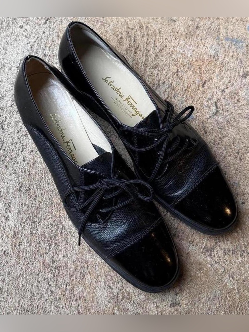 Vintage Salvatore Ferragamo Black Leather Lace-Up Oxfords